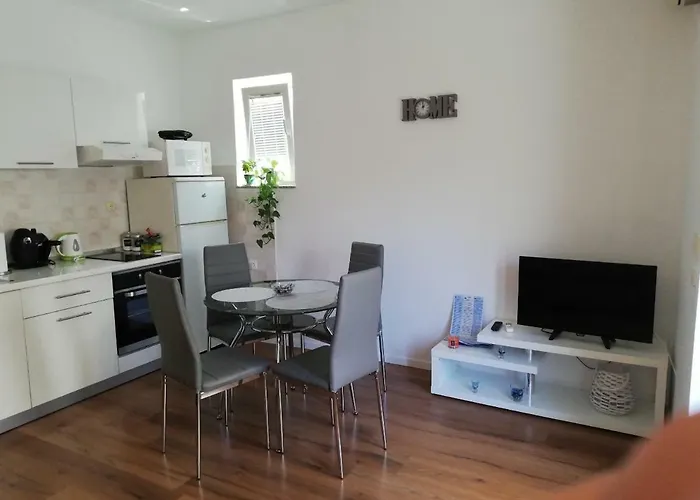 Bond With Private Parking Διαμέρισμα Ζαντάρ