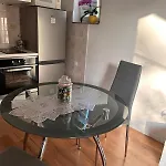 Bond With Private Parking Appartement
