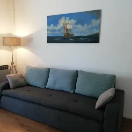 Appartement Bond With Private Parking *